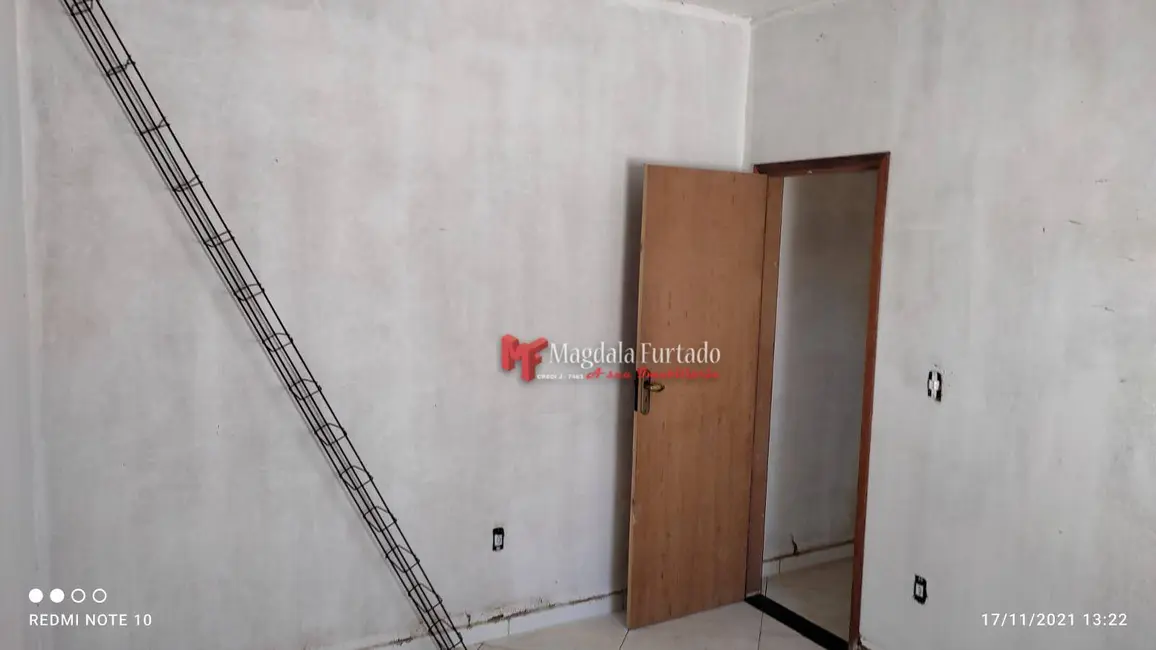 Foto 3 de Casa com 1 quarto à venda, 71m2 em Cabo Frio - RJ