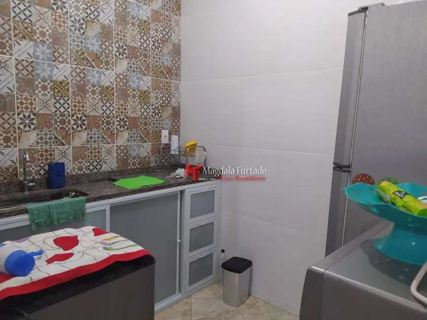 Foto 6 de Casa com 2 quartos à venda, 83m2 em Cabo Frio - RJ