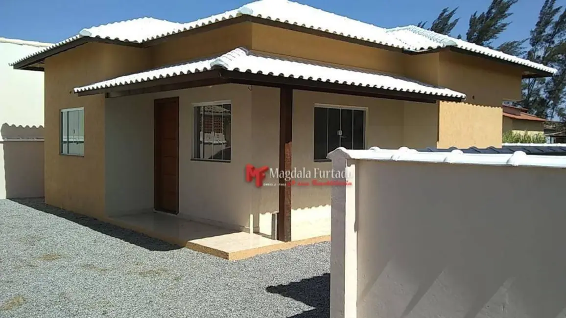 Foto 2 de Casa com 2 quartos à venda, 180m2 em Cabo Frio - RJ