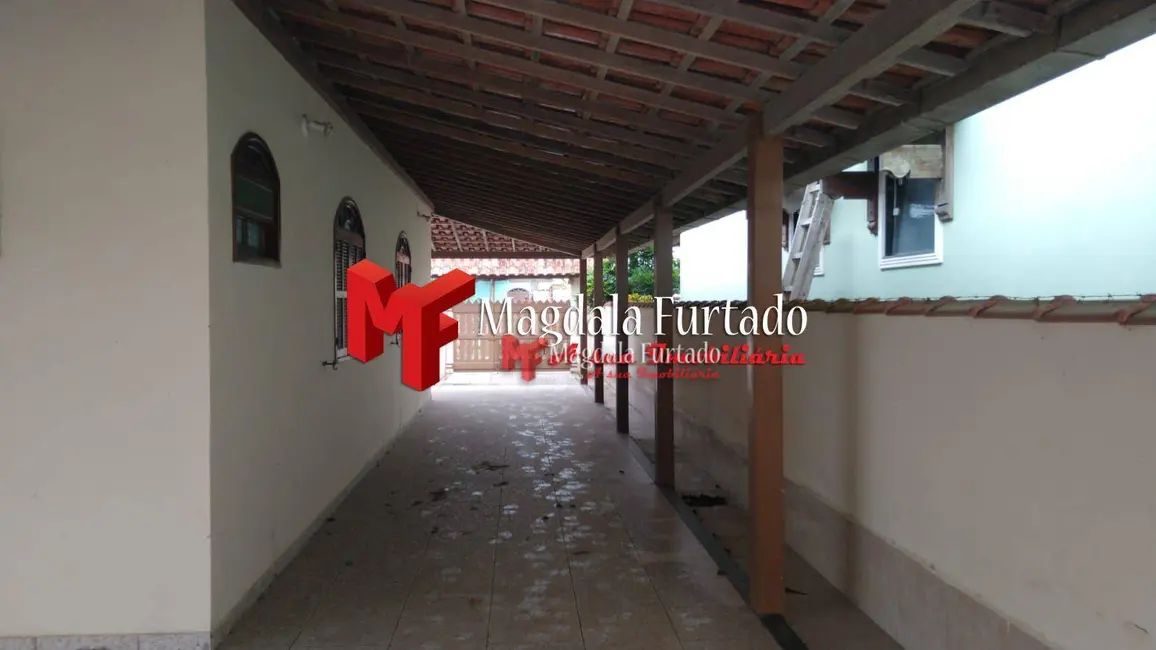 Foto 3 de Casa com 2 quartos à venda, 287m2 em Cabo Frio - RJ