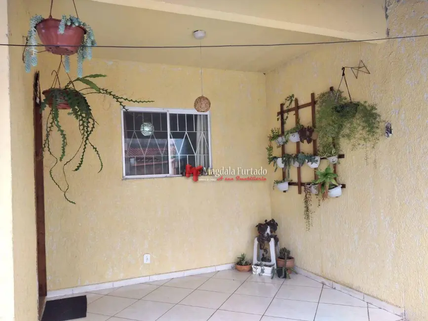 Foto 2 de Casa com 2 quartos à venda, 243m2 em Cabo Frio - RJ