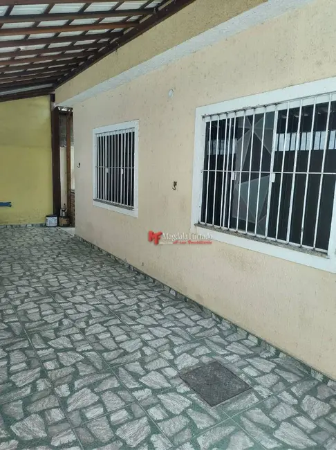 Foto 1 de Casa com 2 quartos à venda, 100m2 em Cidade Praiana, Rio Das Ostras - RJ