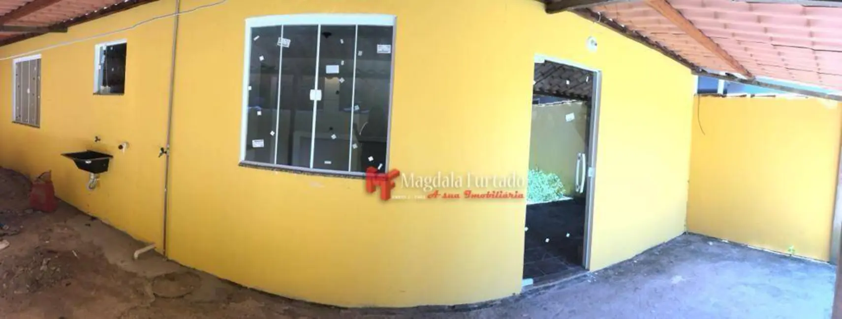 Foto 1 de Casa com 2 quartos à venda, 100m2 em Cabo Frio - RJ