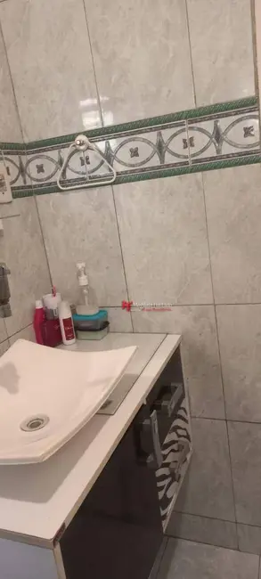 Casa com 5 quartos à venda, 200m2 em Cabo Frio - RJ - imagem 4 Foto 4 de Casa com 5 quartos à venda, 200m2 em Cabo Frio - RJ