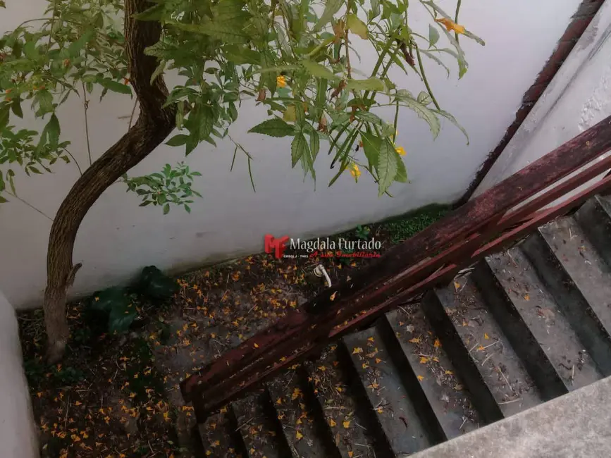 Casa com 4 quartos à venda, 125m2 em Centro, Cabo Frio - RJ - imagem 6 Foto 6 de Casa com 4 quartos à venda, 125m2 em Centro, Cabo Frio - RJ