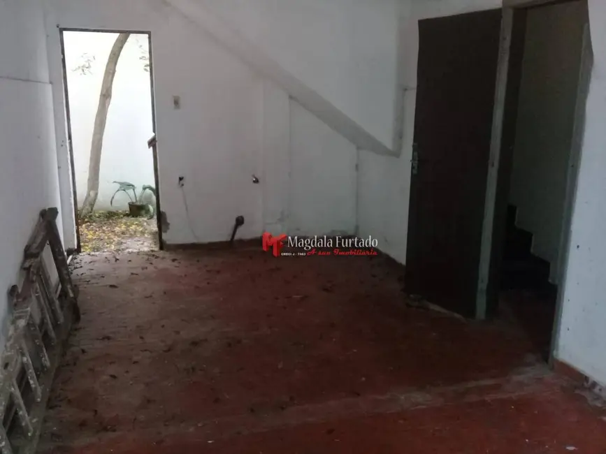 Casa com 4 quartos à venda, 125m2 em Centro, Cabo Frio - RJ - imagem 2 Foto 2 de Casa com 4 quartos à venda, 125m2 em Centro, Cabo Frio - RJ