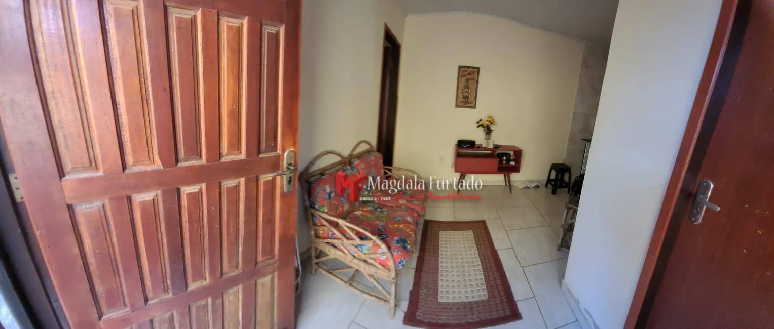 Foto 2 de Casa com 1 quarto à venda, 67m2 em Cabo Frio - RJ