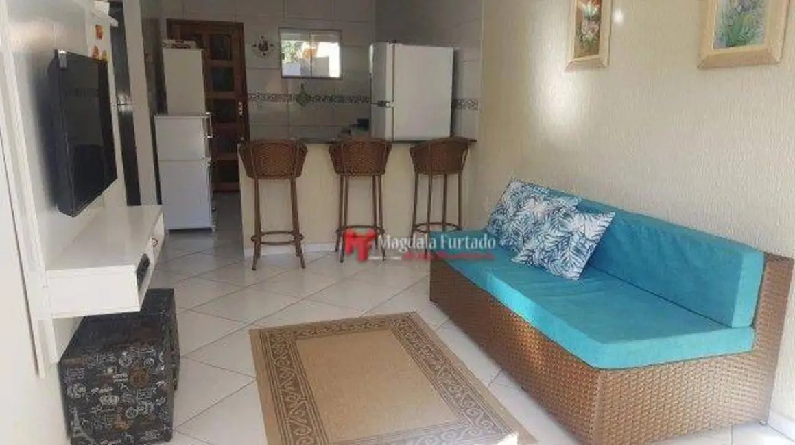 Foto 2 de Casa com 2 quartos à venda, 150m2 em Cabo Frio - RJ