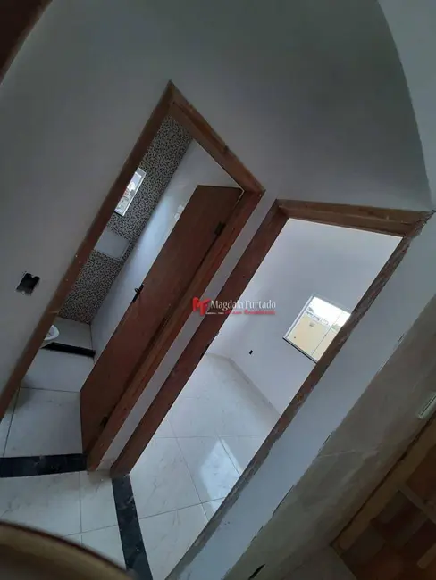 Foto 2 de Casa com 2 quartos à venda, 120m2 em Cabo Frio - RJ