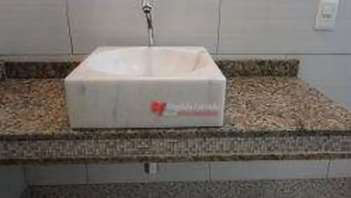 Foto 2 de Casa com 3 quartos à venda, 200m2 em Cabo Frio - RJ