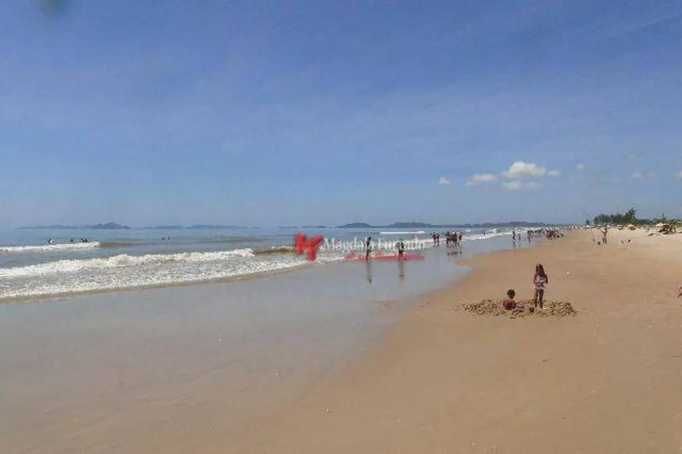 Foto 4 de Casa com 3 quartos à venda, 200m2 em Cabo Frio - RJ