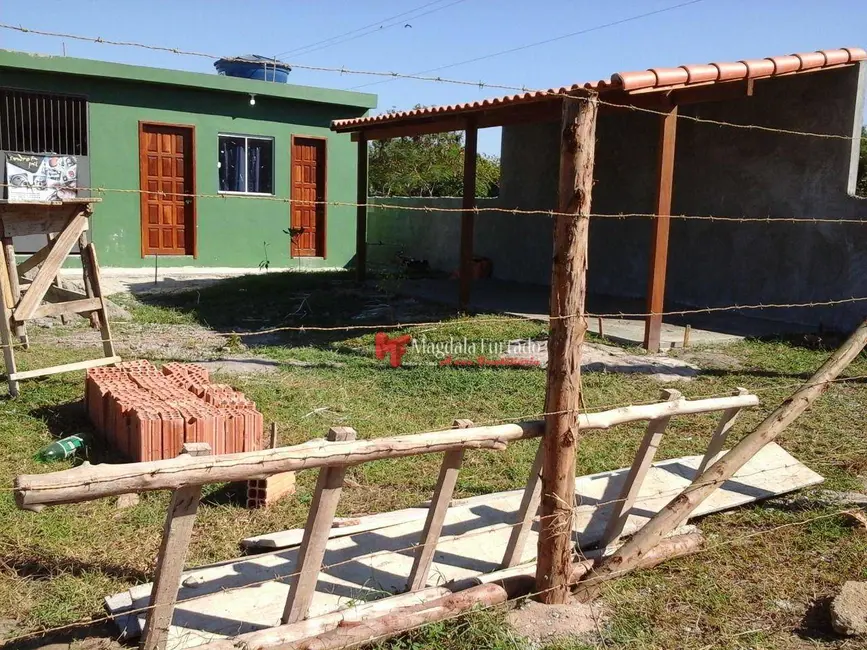 Foto 3 de Casa com 1 quarto à venda, 190m2 em Cabo Frio - RJ