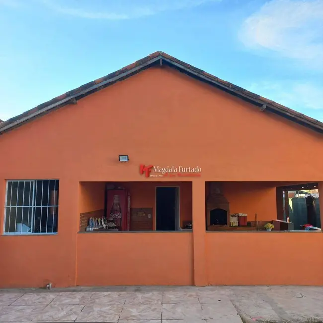 Foto 2 de Casa com 2 quartos à venda, 210m2 em Cabo Frio - RJ