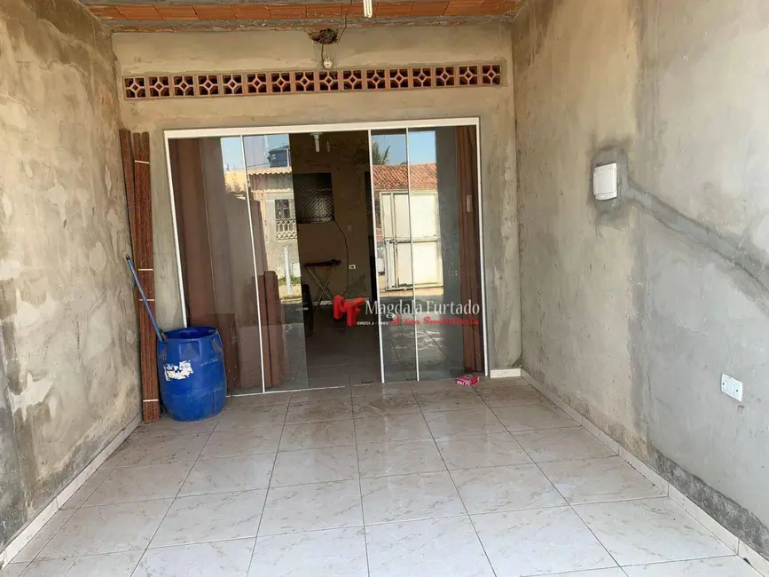 Casa com 2 quartos à venda, 115m2 em Cabo Frio - RJ - imagem 8 Foto 8 de Casa com 2 quartos à venda, 115m2 em Cabo Frio - RJ