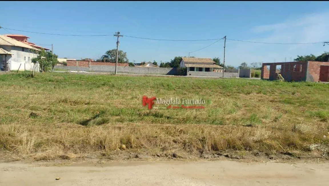 Foto 1 de Terreno / Lote à venda, 300m2 em Cabo Frio - RJ