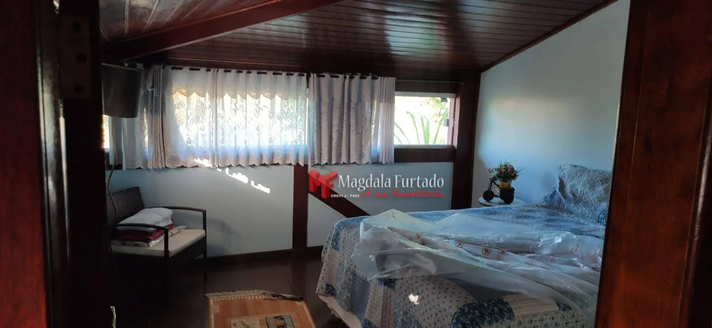 Foto 4 de Casa com 5 quartos à venda, 768m2 em Cabo Frio - RJ