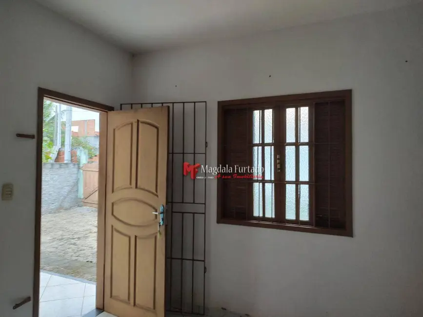 Casa com 2 quartos à venda, 150m2 em Cabo Frio - RJ - imagem 6 Foto 6 de Casa com 2 quartos à venda, 150m2 em Cabo Frio - RJ