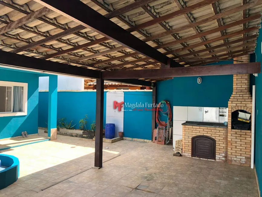 Foto 9 de Casa com 2 quartos à venda, 180m2 em Cabo Frio - RJ