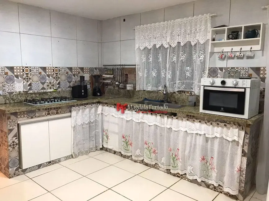 Foto 6 de Casa com 2 quartos à venda, 275m2 em Cabo Frio - RJ