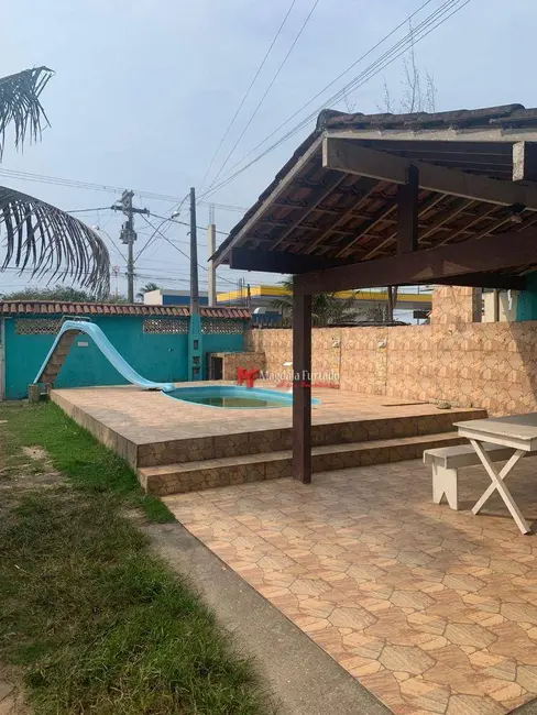 Foto 3 de Casa com 2 quartos à venda, 385m2 em Cabo Frio - RJ