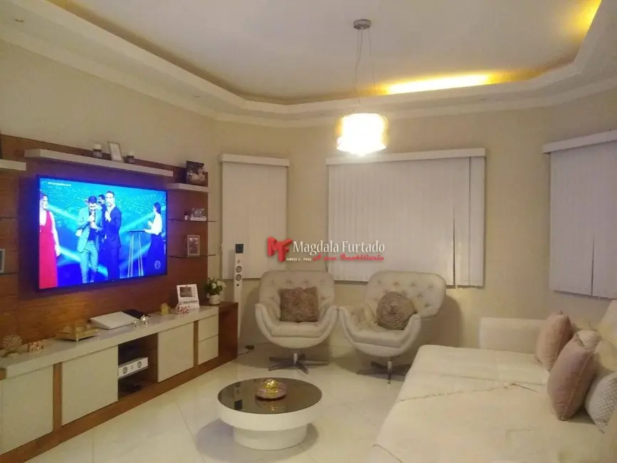 Foto 6 de Casa com 3 quartos à venda, 450m2 em Cabo Frio - RJ