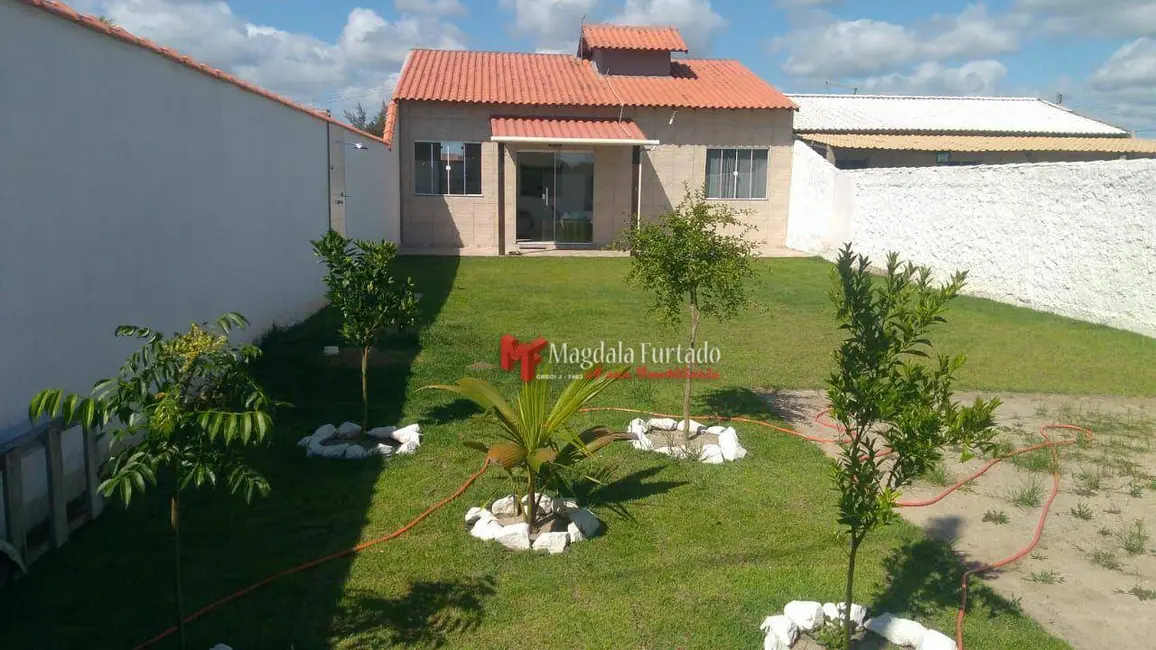 Foto 2 de Casa com 1 quarto à venda, 246m2 em Cabo Frio - RJ