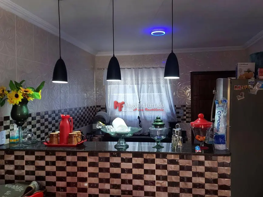 Foto 2 de Casa com 2 quartos à venda, 100m2 em Cabo Frio - RJ