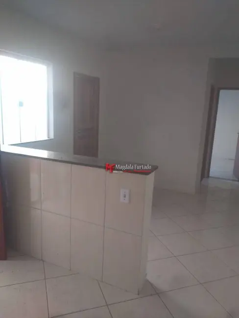 Foto 2 de Casa com 1 quarto à venda, 100m2 em Cabo Frio - RJ