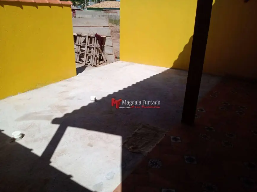 Foto 6 de Casa com 2 quartos à venda, 90m2 em Cabo Frio - RJ