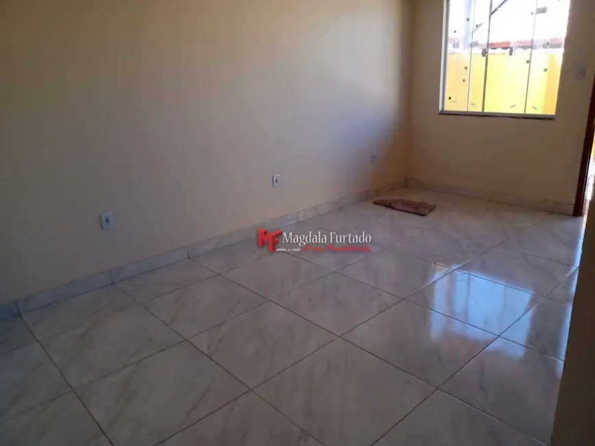 Foto 4 de Casa com 2 quartos à venda, 90m2 em Cabo Frio - RJ