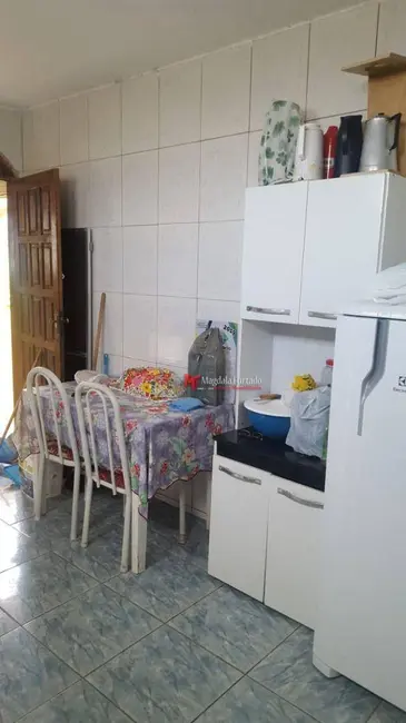 Foto 4 de Casa com 1 quarto à venda, 376m2 em Cabo Frio - RJ