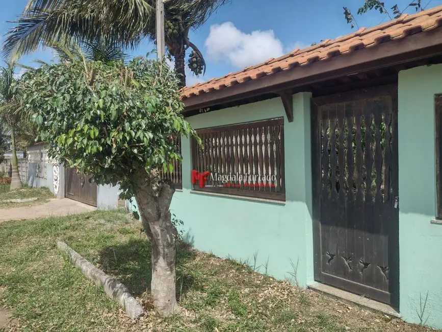Foto 2 de Casa com 4 quartos à venda, 420m2 em Cabo Frio - RJ