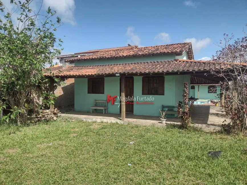 Foto 1 de Casa com 4 quartos à venda, 420m2 em Cabo Frio - RJ