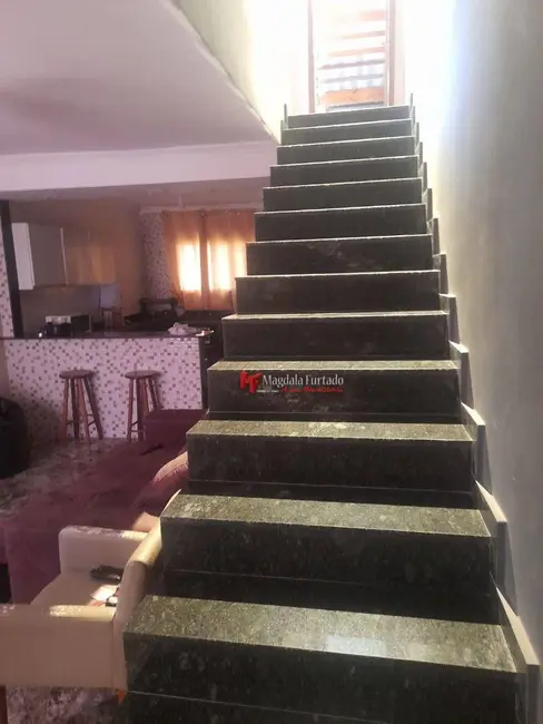 Foto 3 de Casa com 2 quartos à venda, 78m2 em Centro, Cabo Frio - RJ