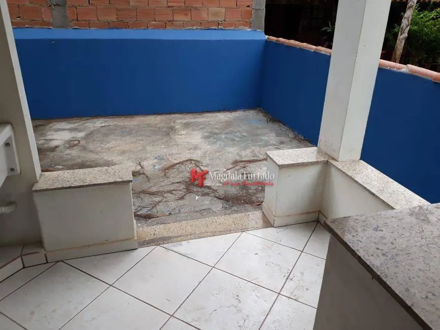 Foto 2 de Casa com 3 quartos à venda, 200m2 em Cabo Frio - RJ