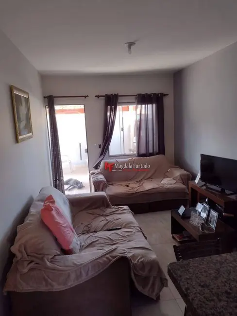 Foto 4 de Casa com 2 quartos à venda, 125m2 em Cabo Frio - RJ