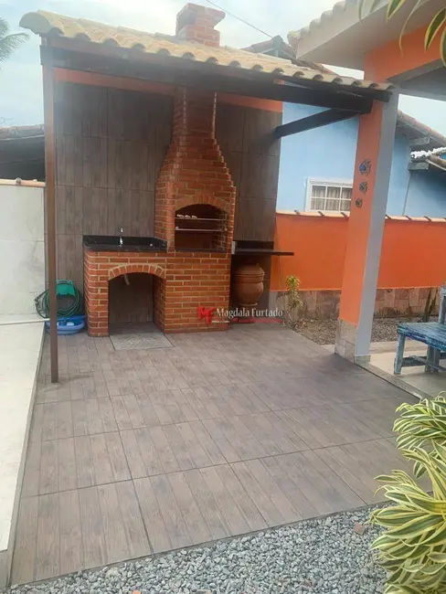 Foto 2 de Casa com 3 quartos à venda, 300m2 em Cabo Frio - RJ