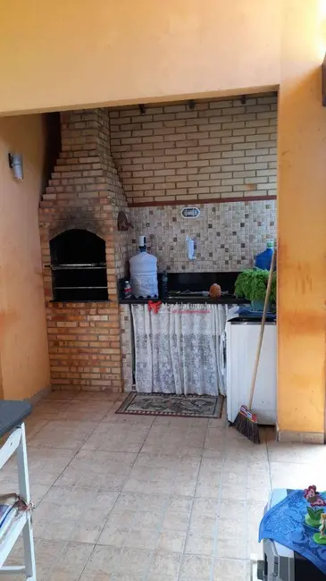 Foto 5 de Casa com 3 quartos à venda, 360m2 em Cabo Frio - RJ