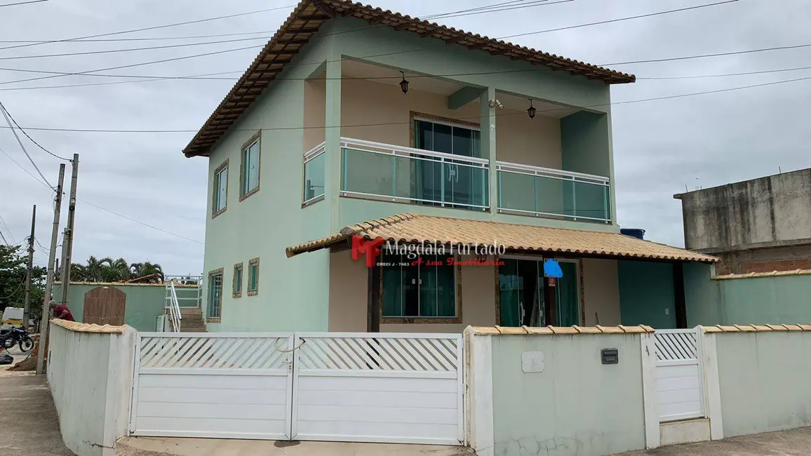 Foto 2 de Casa com 2 quartos à venda, 250m2 em Cabo Frio - RJ