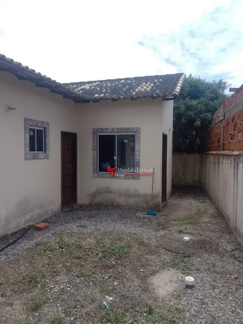 Foto 1 de Casa com 1 quarto à venda, 88m2 em Cabo Frio - RJ