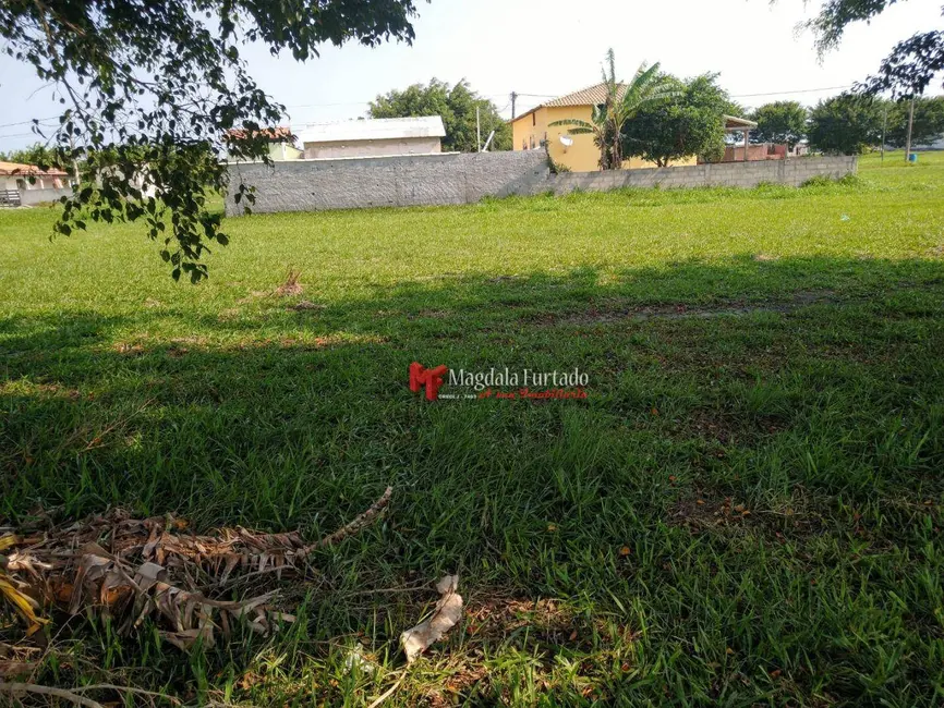 Foto 1 de Terreno / Lote à venda, 529m2 em Cabo Frio - RJ