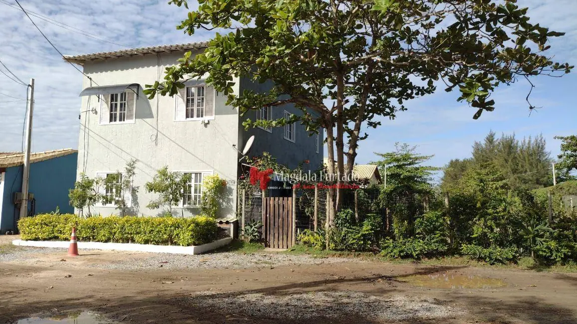 Foto 2 de Casa com 2 quartos à venda, 120m2 em Cabo Frio - RJ