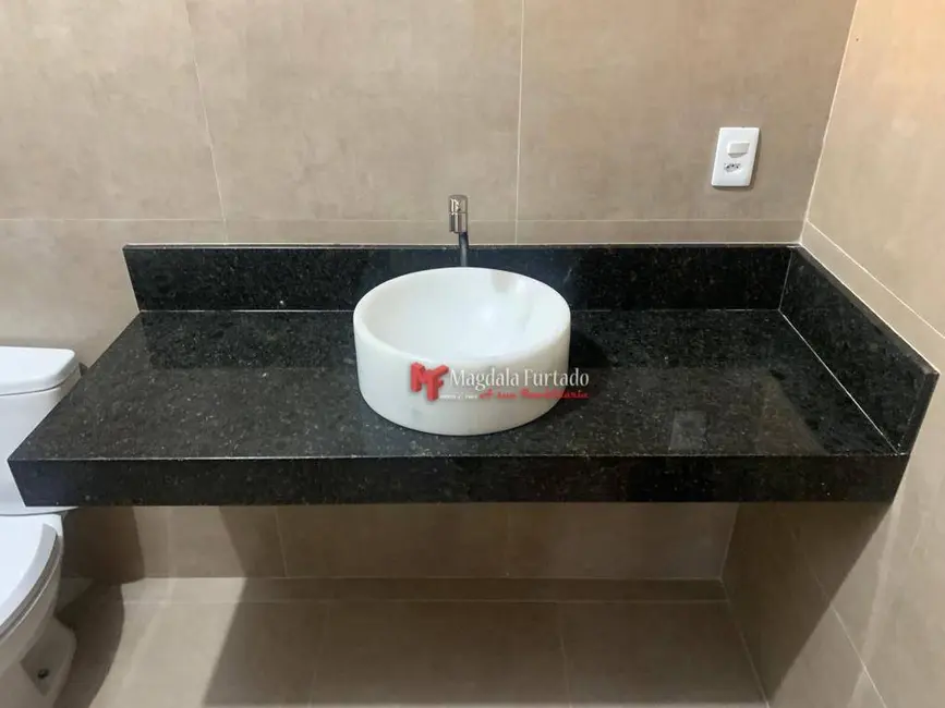 Foto 9 de Casa com 4 quartos à venda, 230m2 em Cabo Frio - RJ