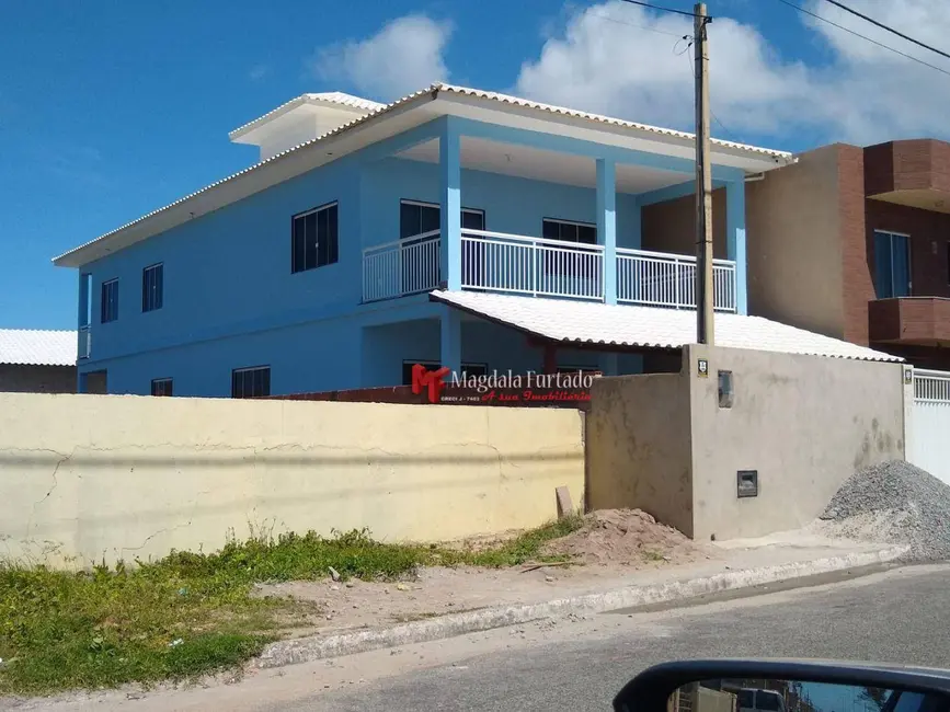 Foto 4 de Casa com 4 quartos à venda, 230m2 em Cabo Frio - RJ