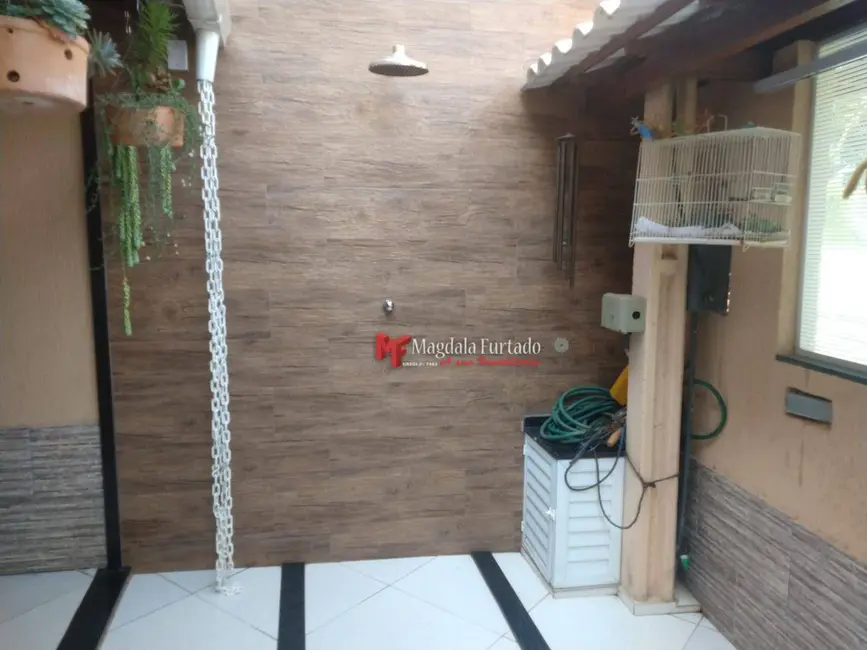 Foto 9 de Casa com 2 quartos à venda, 140m2 em Cabo Frio - RJ