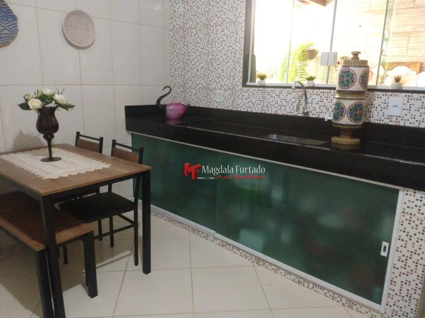 Foto 5 de Casa com 2 quartos à venda, 140m2 em Cabo Frio - RJ