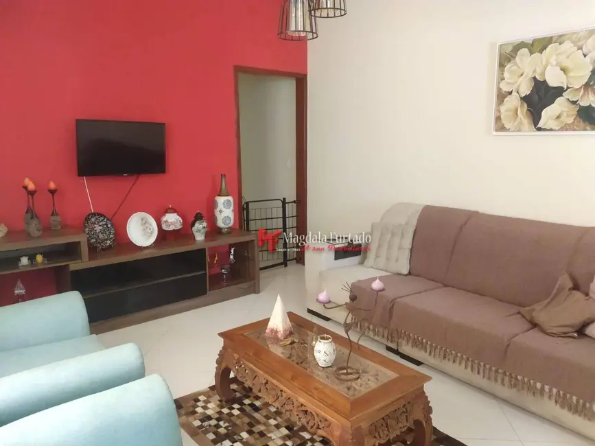 Foto 3 de Casa com 2 quartos à venda, 140m2 em Cabo Frio - RJ