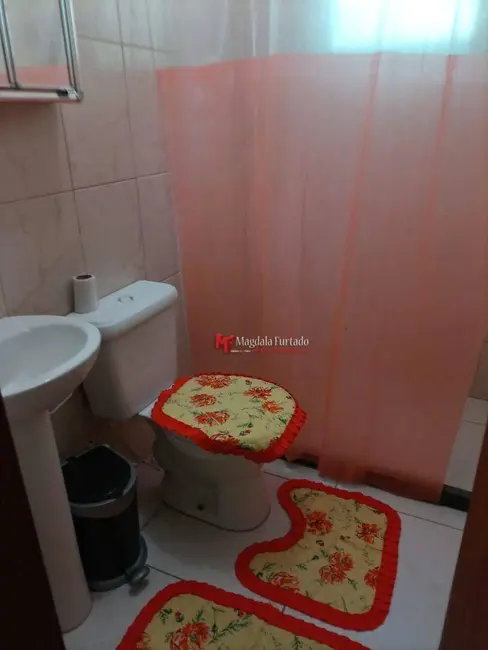 Foto 2 de Casa com 1 quarto à venda, 60m2 em Cabo Frio - RJ