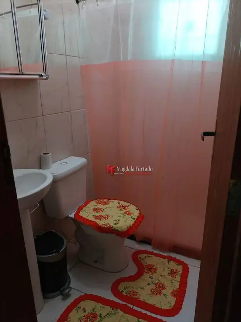 Foto 6 de Casa com 1 quarto à venda, 60m2 em Cabo Frio - RJ