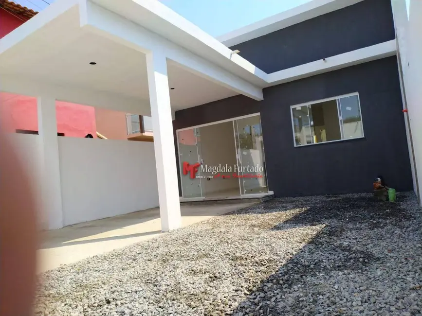 Foto 2 de Casa com 2 quartos à venda, 108m2 em Cabo Frio - RJ